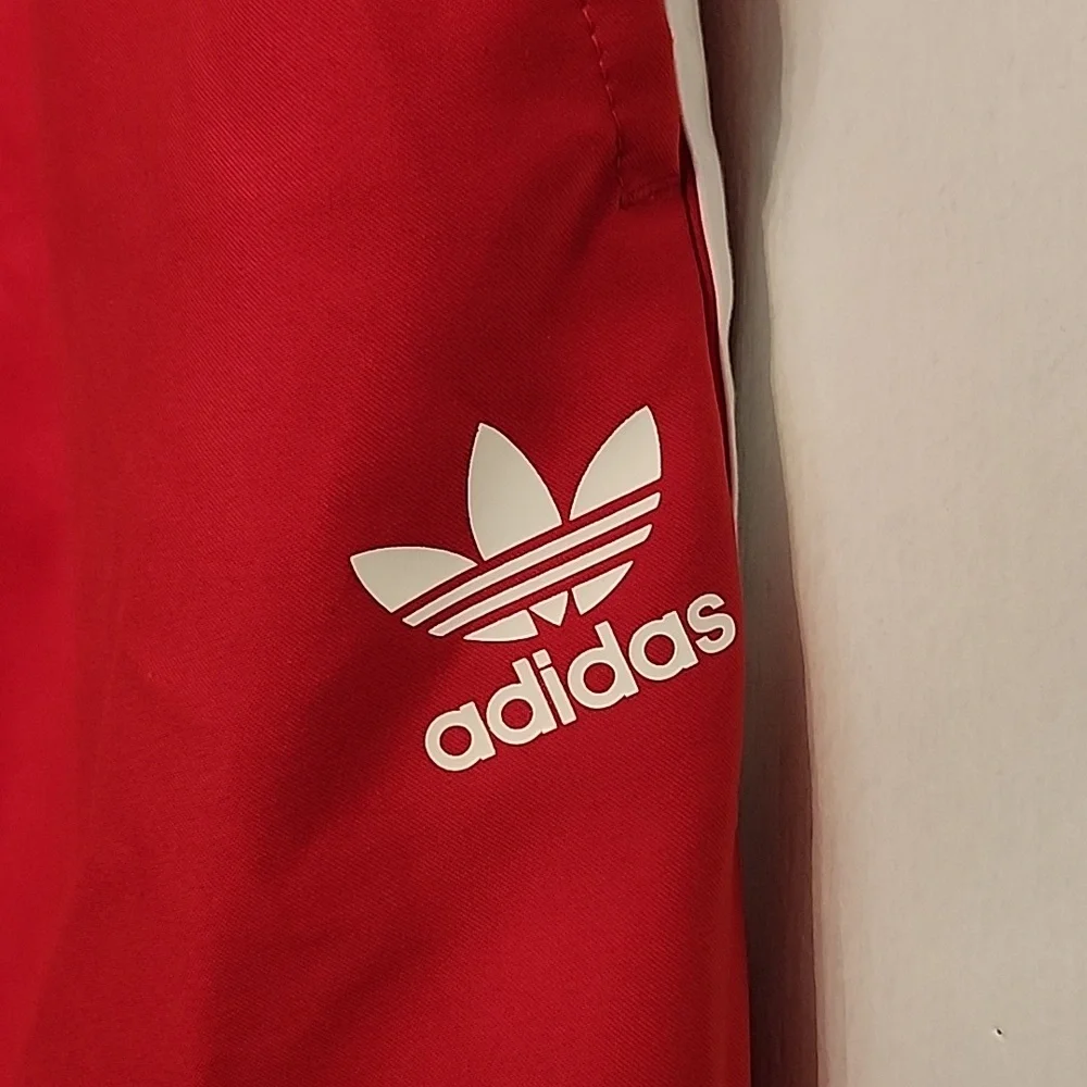 Adidas originals swim trunks man's size small - Picture 3 of 3